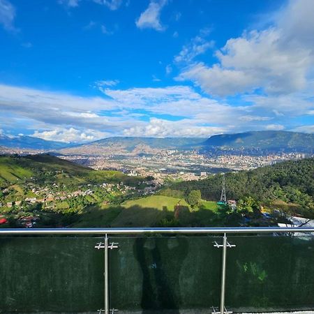 La Casa En El Aire Villa Medellín Exterior foto